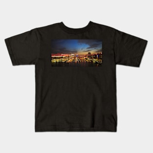 Sunset at Victoria Dock (Star Wars edition) Kids T-Shirt